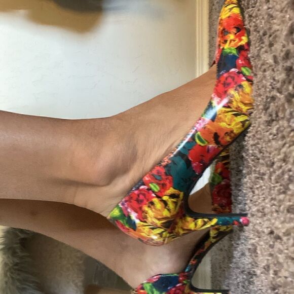 Brash floral heels - Picture 7 of 7